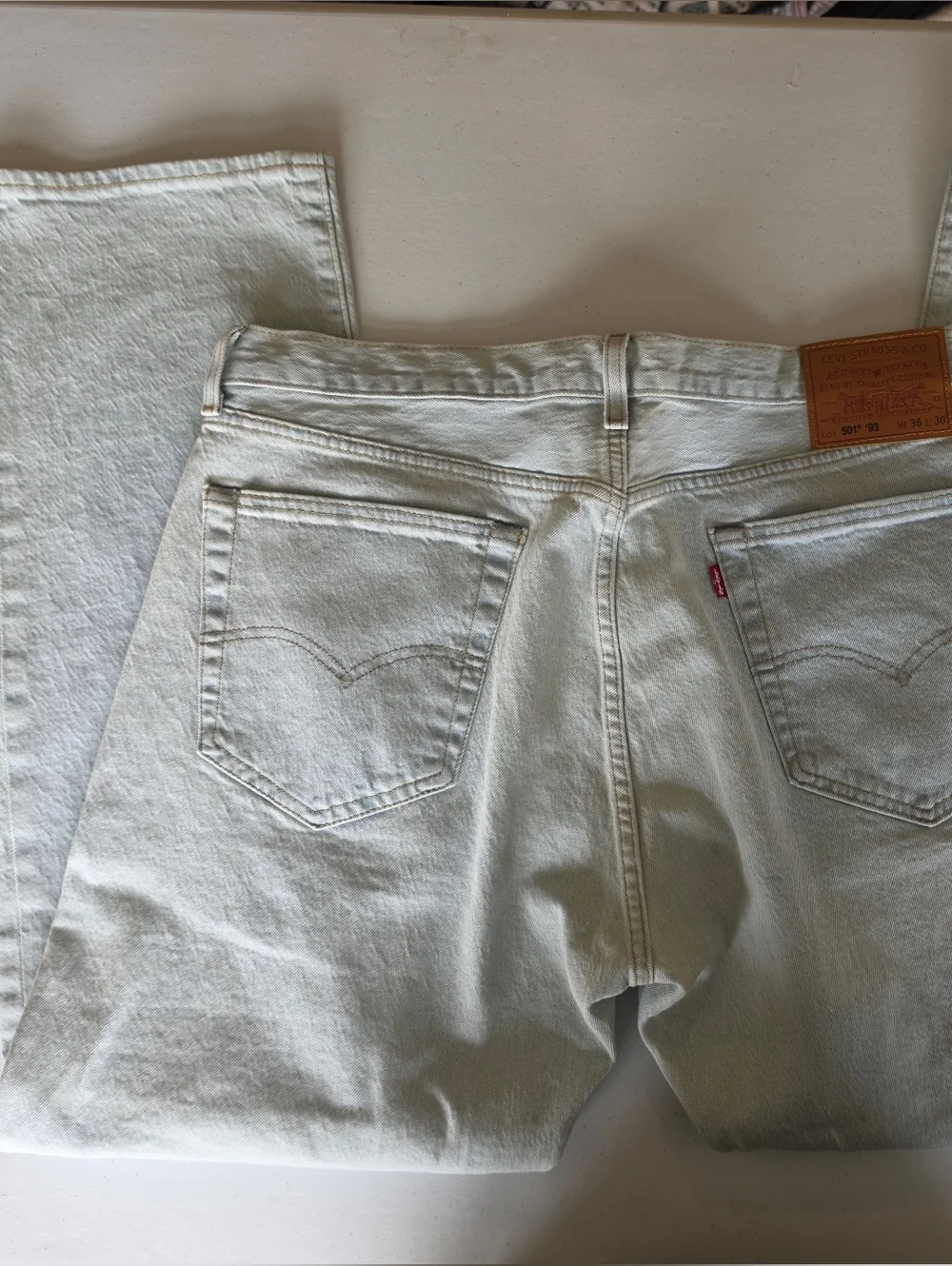 Levi Strauss 501 Men's Light Wash Jean Size 36x30.